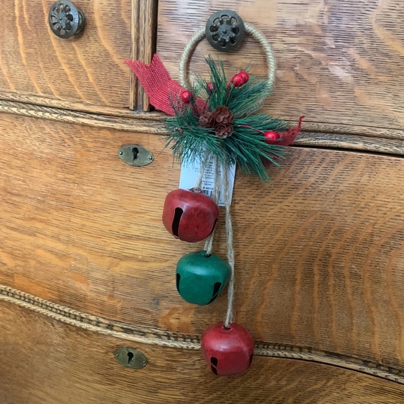 🆕 MERRY BRIGHT Christmas Bells Doorknocker - Picture 4 of 10